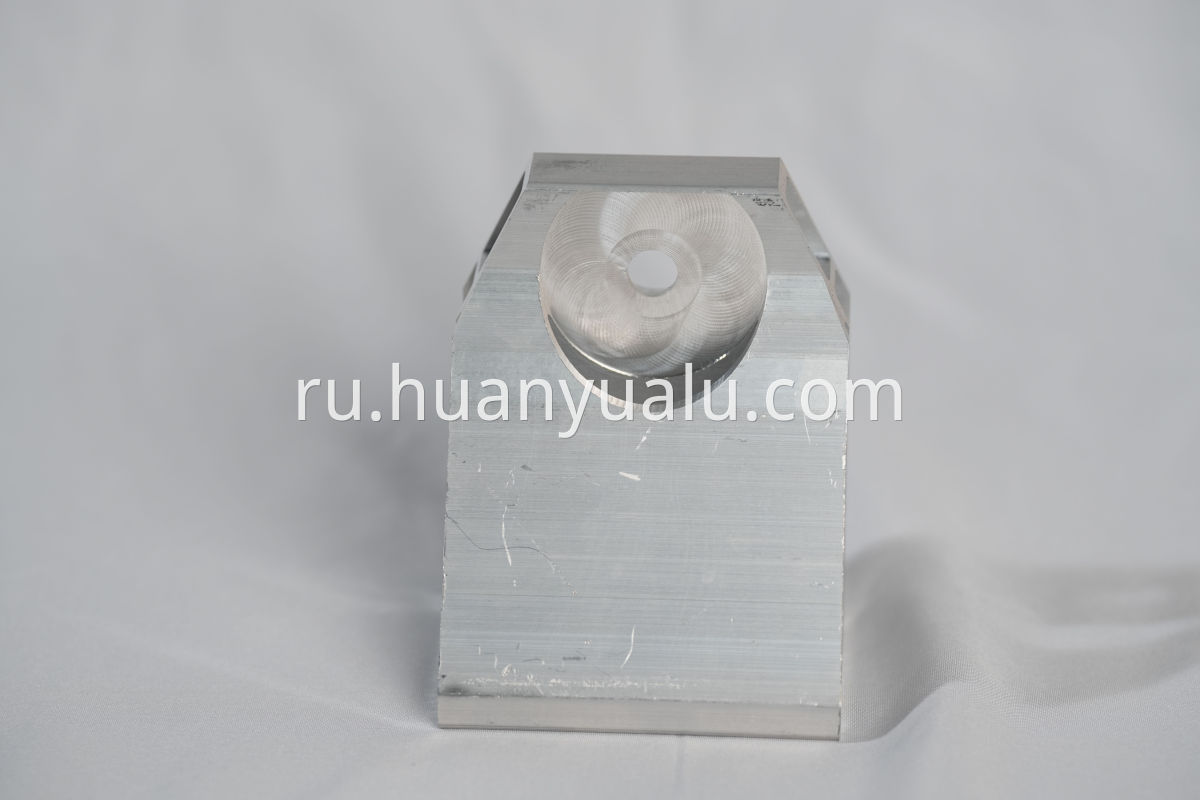 Battery tray